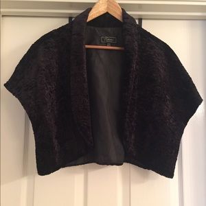 Dress Barn elegant black faux fur shrug